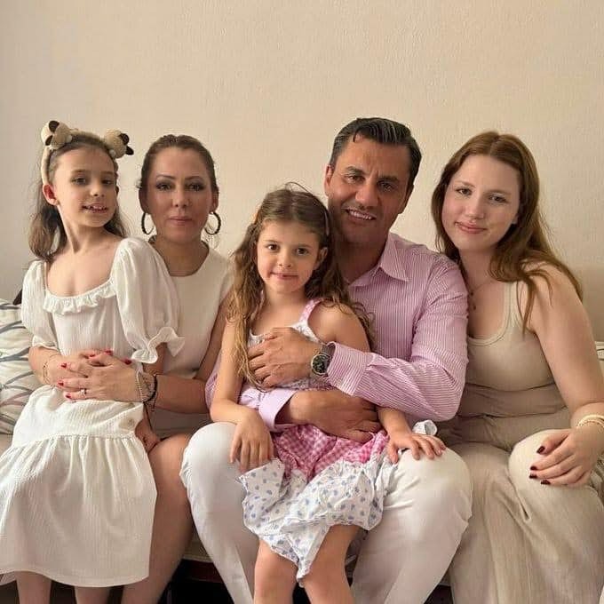 Manisa Büyükşehir Belediye Başkanı Ferdi Zeyrek hayatını kaybetti