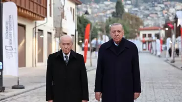 Cumhurbaşkanı Erdoğan, Hatay'daki Kurtuluş Caddesi'nin yeniden ışıklandırılması törenine katıldı