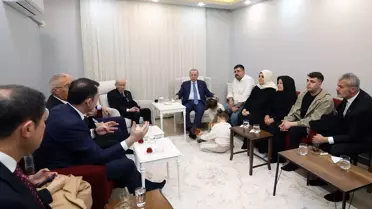 Cumhurbaşkanı Erdoğan, Hatay'da depremzede Karakuş ailesini ziyaret etti